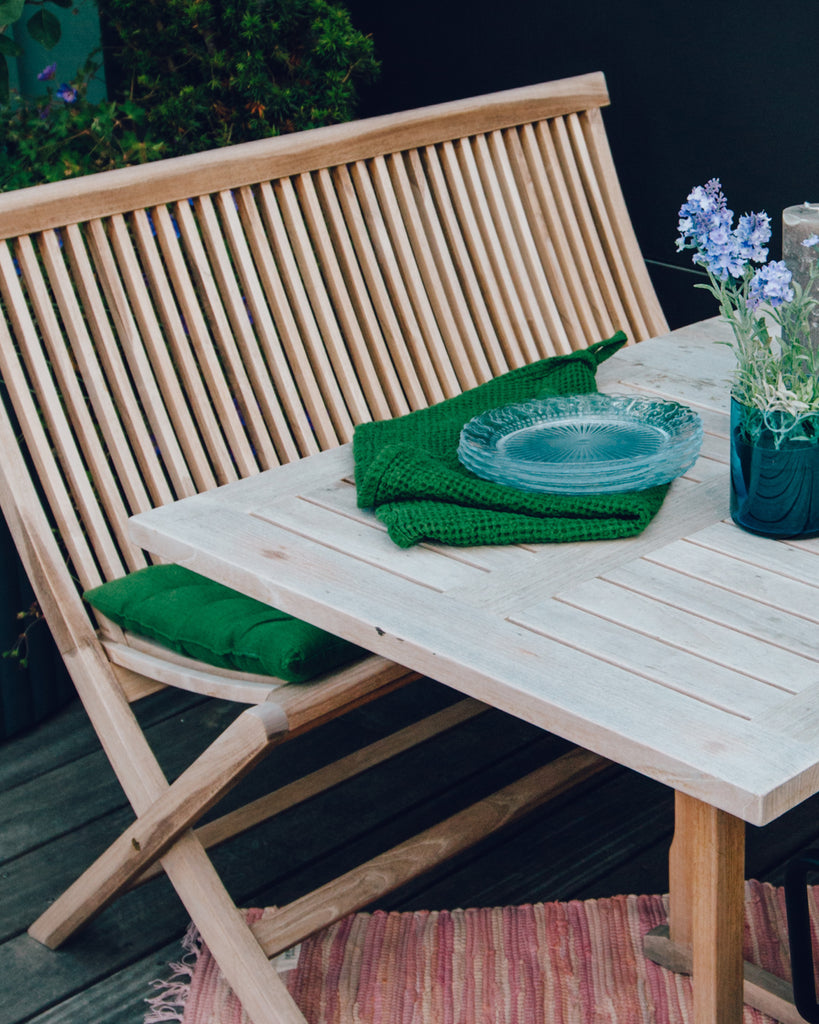 Balkongmøbler i teak – er det bæredyktig?